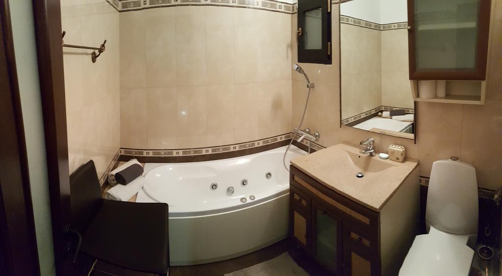 Mihail Cioranu Apartment Bukarest Kültér fotó